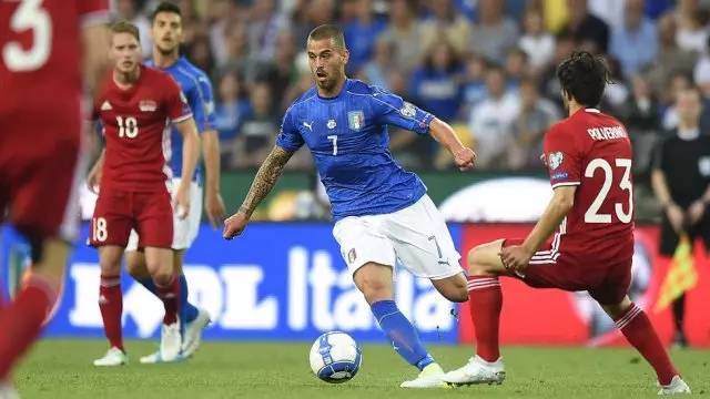 在竞争激烈 在竞争激烈