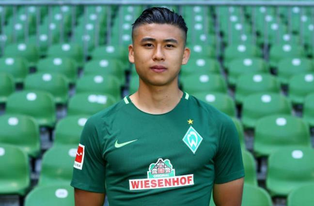 甲赛场上闪 甲赛场上闪