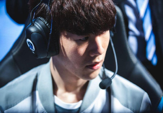 对于处在重 对于处在重